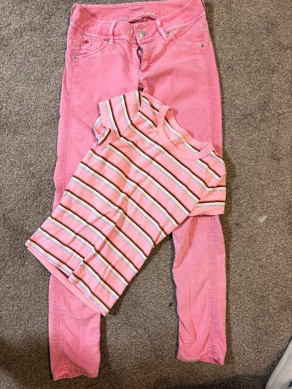 HUDSON PINK WASH AND AMERICAN EAGLE TSHIRT